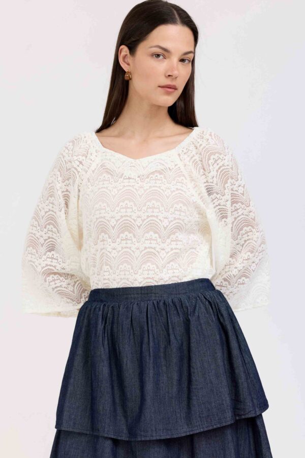 חולצת מרלו תחרה