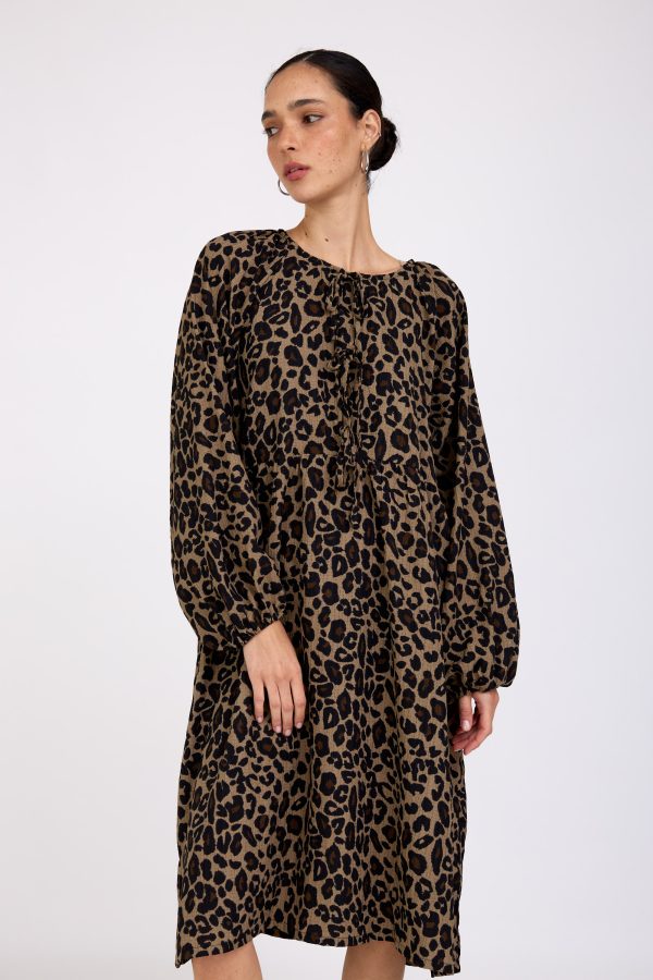 שמלת הדרא מנומרת