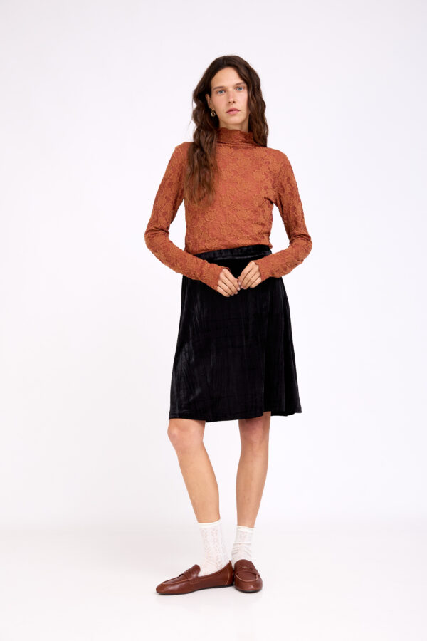 חצאית אדלה שחורה