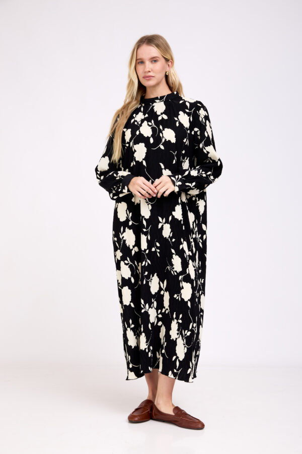 שמלת אמיל שחורה