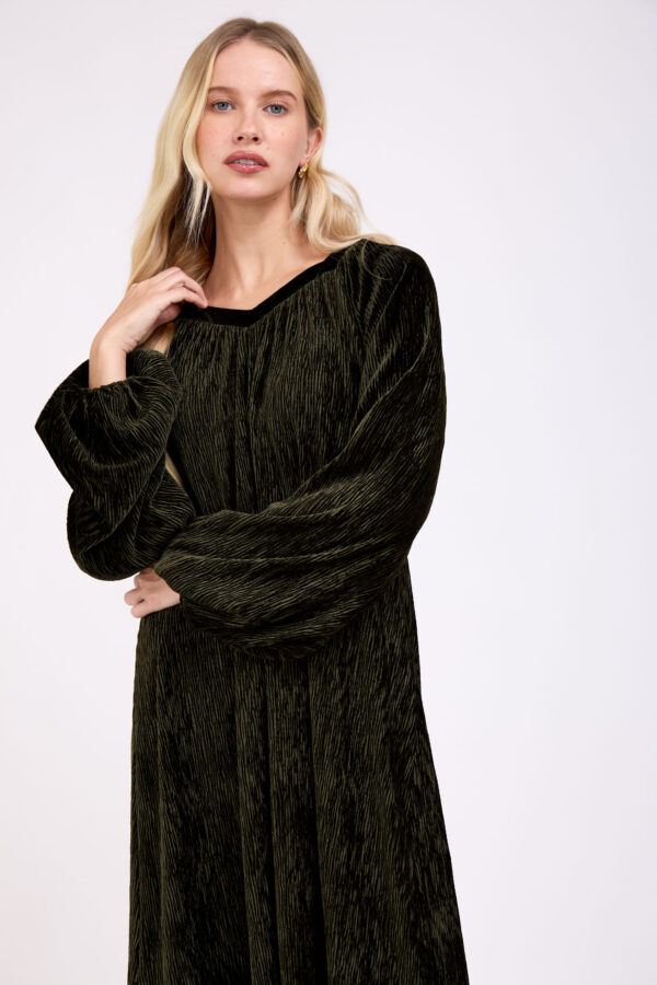 שמלת נואלה ירוקה