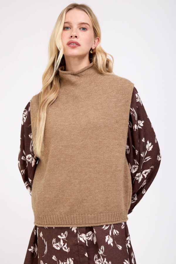 אפודת פלא חומה