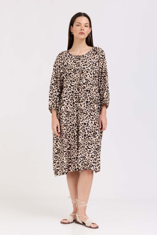 שמלת נייבי מנומרת