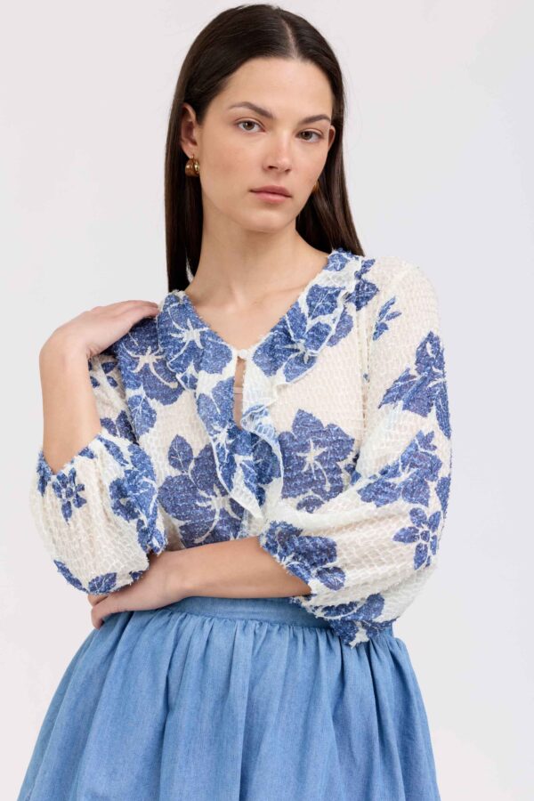 חולצת בלו פרחונית